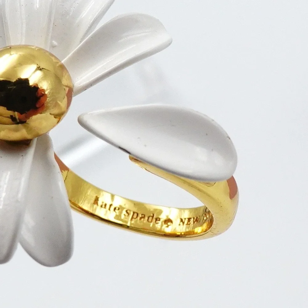 kate spade NY Dazzling Daisie Gold Tone Daisy Flower Open Ring Size 5 Botanical